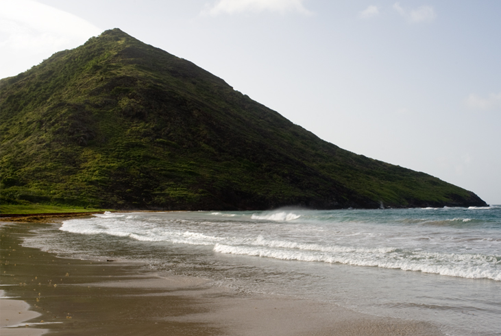 St. Kitts’ beautiful beach at Sand Bank Bay